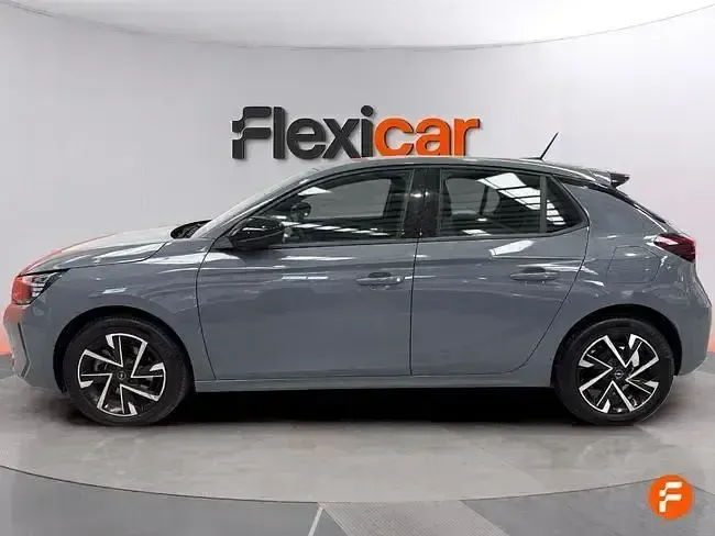 Usado Opel Corsa 100 CV (73 kW) 2024 Gris Utilitario