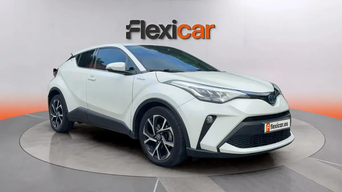 Begagnad Toyota C-HR Advance 122 HK (89 kW) 2022 SUV