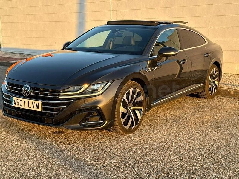 Usado VW Arteon R-line 150 CV (110 kW) 2022 Gris / plata Berlina