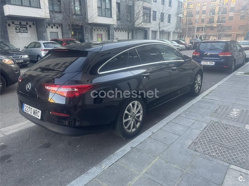 Usado Mercedes CLA220 Shooting Brake 190 CV (139 kW) 2021 Negro Familiar