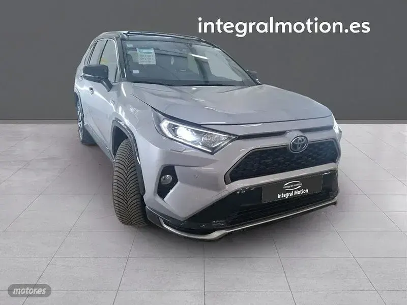 Usado Toyota RAV4 Hybrid Plus 306 CV (225 kW) 2021 Gris SUV