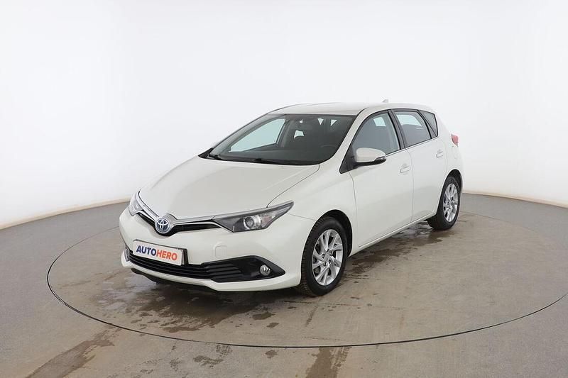 Blanco Usado 2015 Toyota Auris Hybrid Edition Berlina | 13.899 € (Precio justo) - Imagen 1/3