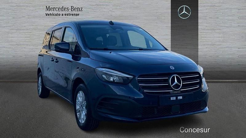 Nuevo Mercedes T180 115 CV (84 kW) 2025 Azul Monovolumen