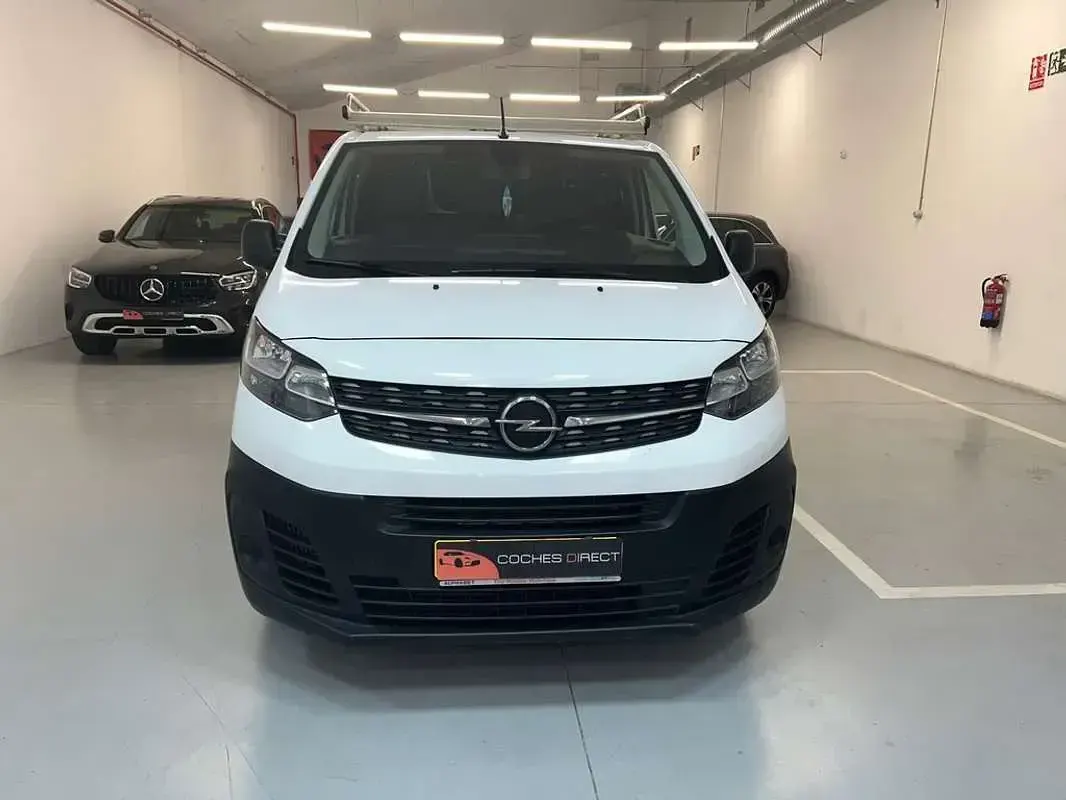 Usado Opel Vivaro Innovation 150 CV (110 kW) 2021 Blanco Monovolumen