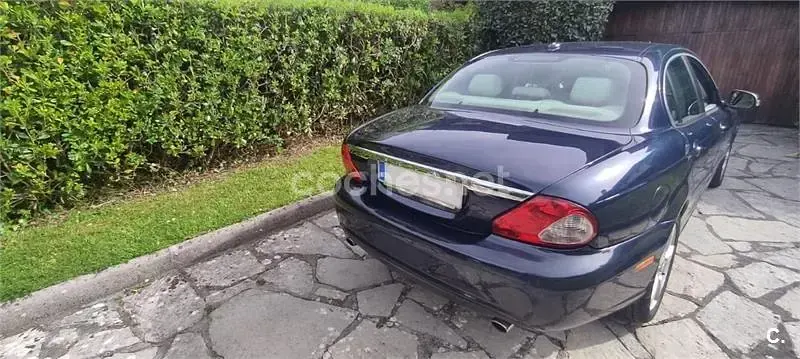 Usado Jaguar X-type Executive 231 CV (169 kW) 2008 Azul Berlina