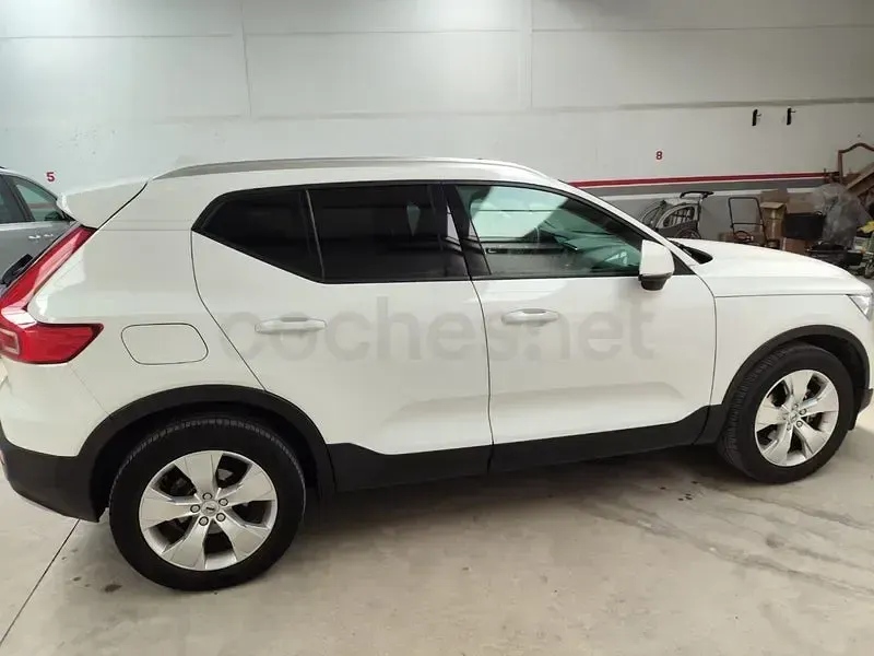 Usado Volvo XC40 150 CV (110 kW) 2019 Blanco SUV