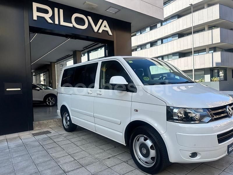 Usado VW Caravelle Comfortline 180 CV (132 kW) 2010 Blanco Monovolumen