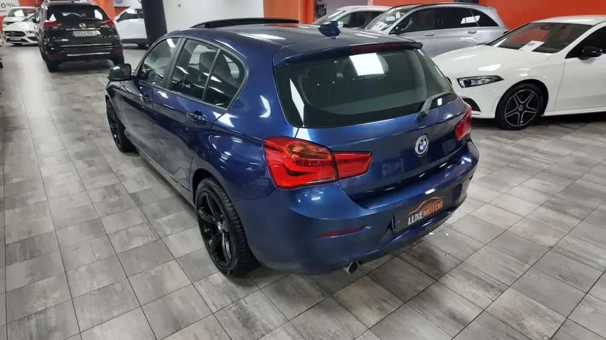 Usado BMW 116 109 CV (80 kW) 2019 Azul Utilitario