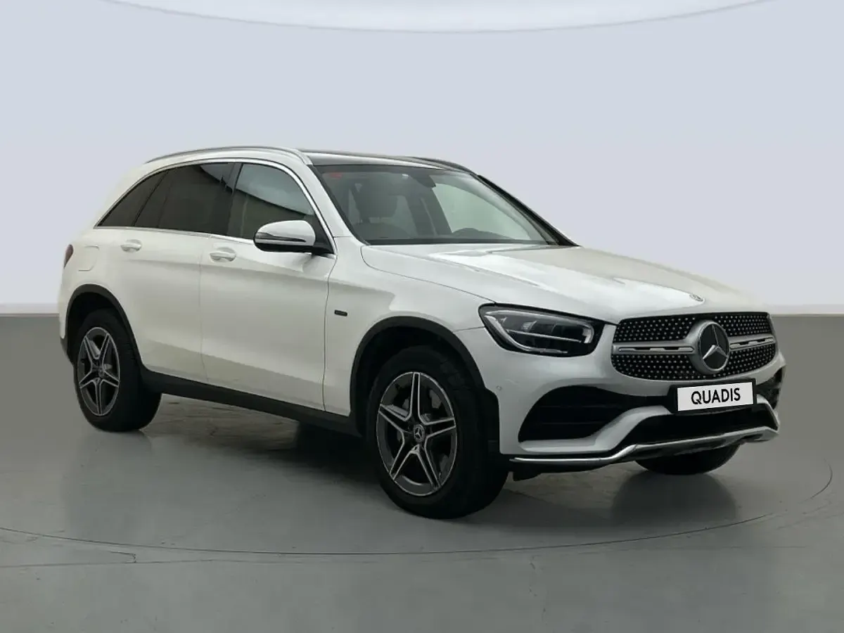 Usado Mercedes GLC300e 320 CV (235 kW) 2021 Blanco SUV