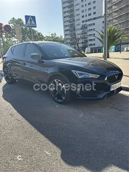 Usado Cupra Leon 190 CV (139 kW) 2023 Negro Familiar