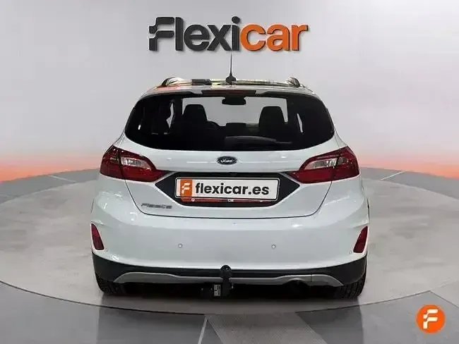 Usado Ford Fiesta Active 100 CV (73 kW) 2019 Blanco Utilitario