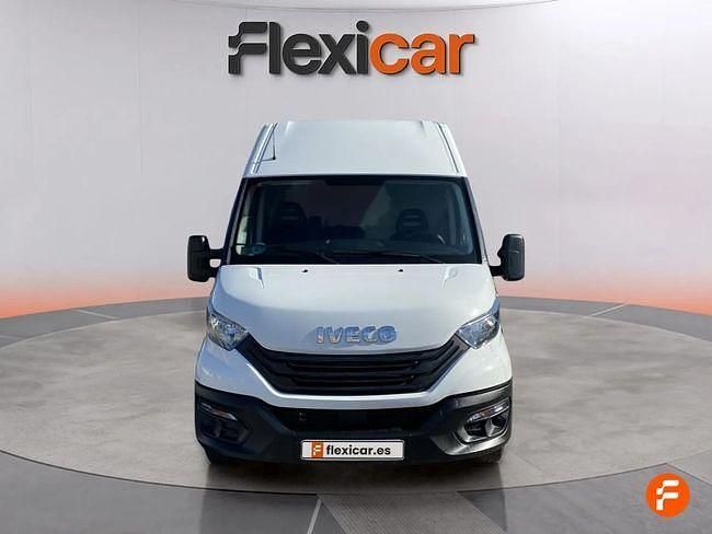 Usado Iveco Daily 156 CV (114 kW) 2022 Blanco Berlina