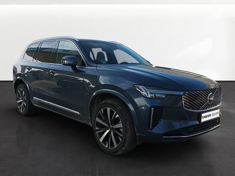 Otro Usado 2025 Volvo XC90 Core SUV | 57.900 € (Caro) - Imagen 1/4