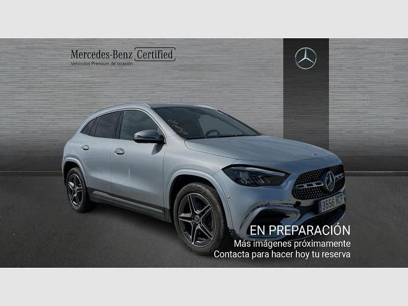 Usado Mercedes GLA250 AMG line 218 CV (160 kW) 2025 Gris SUV