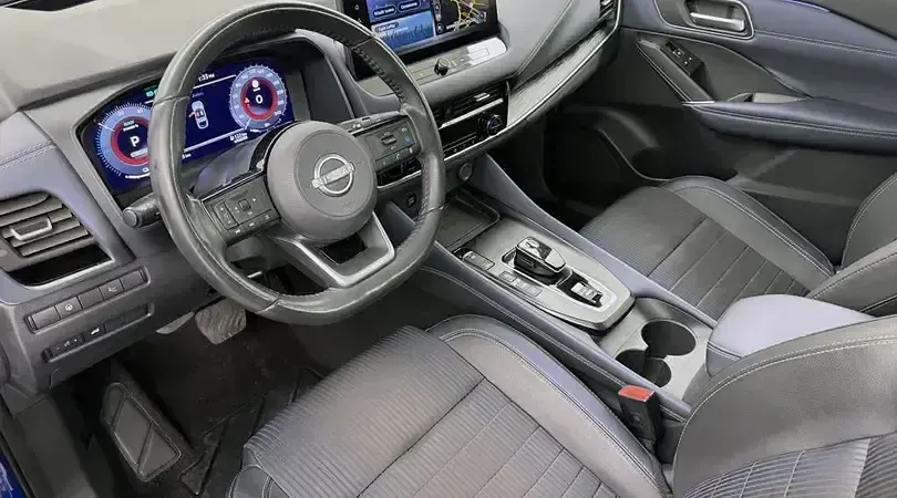 Usado Nissan Qashqai Tekna 190 CV (139 kW) 2023 Magnetic blue con techo midnig SUV