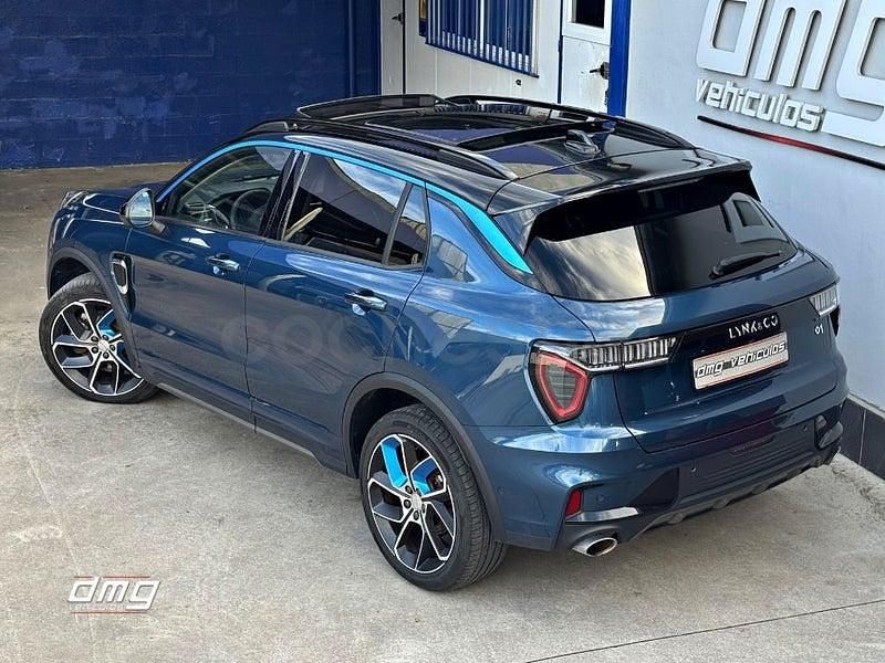 Usado Lynk & Co 01 261 CV (191 kW) 2023 Azul SUV