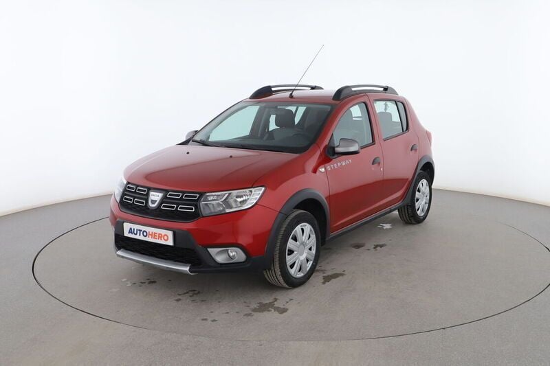 Rojo Usado 2017 Dacia Sandero Stepway Utilitario | 11.199 € (Precio justo) - Imagen 1/4