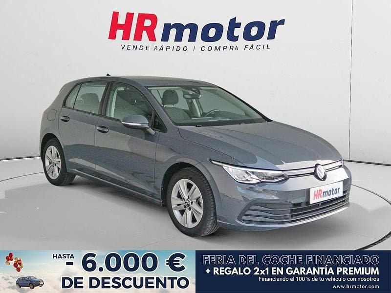 Gris Usado 2024 VW Golf VIII Life Berlina | 23.500 € (Precio justo) - Imagen 1/4