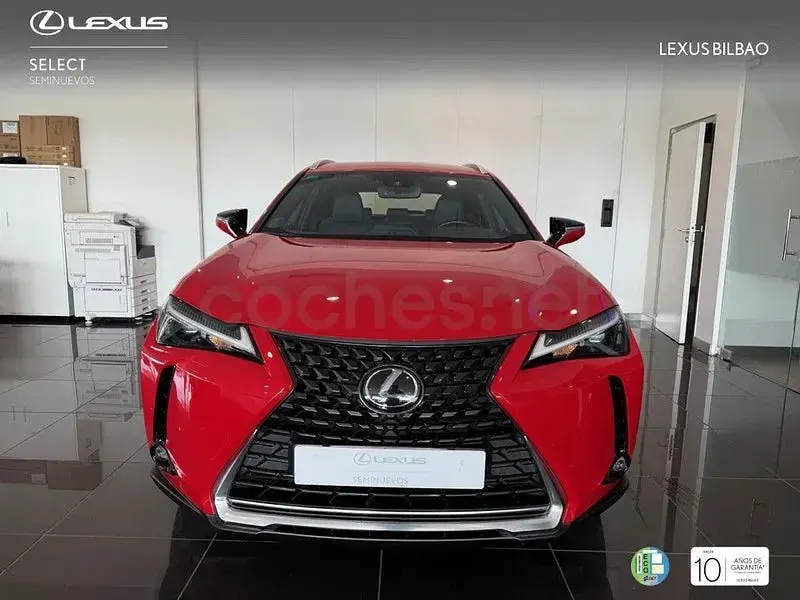 Usado Lexus UX Business Edition 184 CV (135 kW) 2022 Rojo SUV