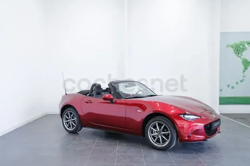 Nuevo Mazda MX5 Exclusive-Line 132 CV (97 kW) 2026 Rojo Descapotable