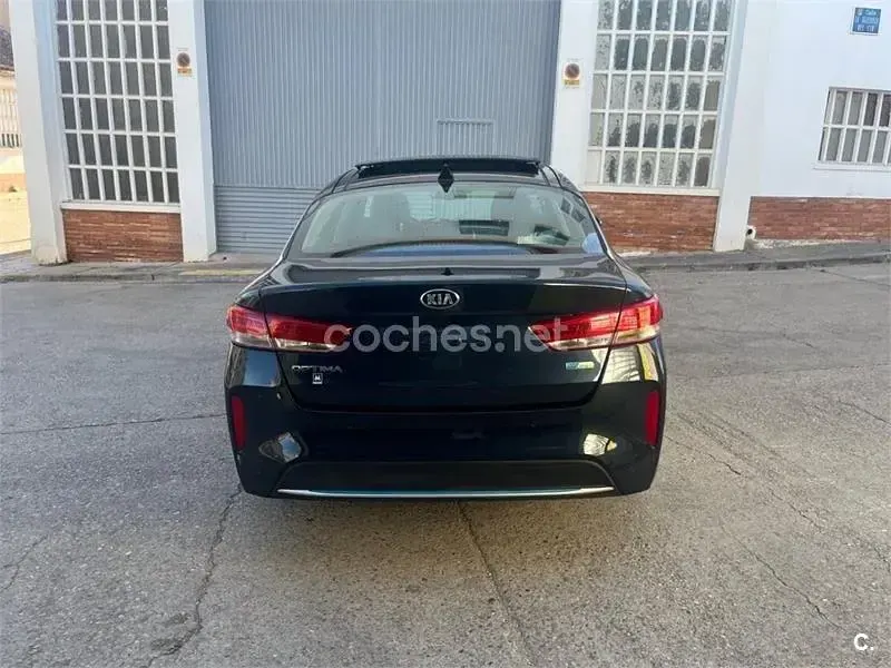 Usado Kia Optima Hybrid 205 CV (150 kW) 2018 Negro Berlina