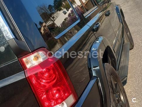 Negro Usado 2007 Jeep Commander Limited SUV | 15.000 € - Imagen 1/4
