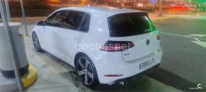 Usado VW Golf VII GTI 245 CV (180 kW) 2018 Blanco Berlina