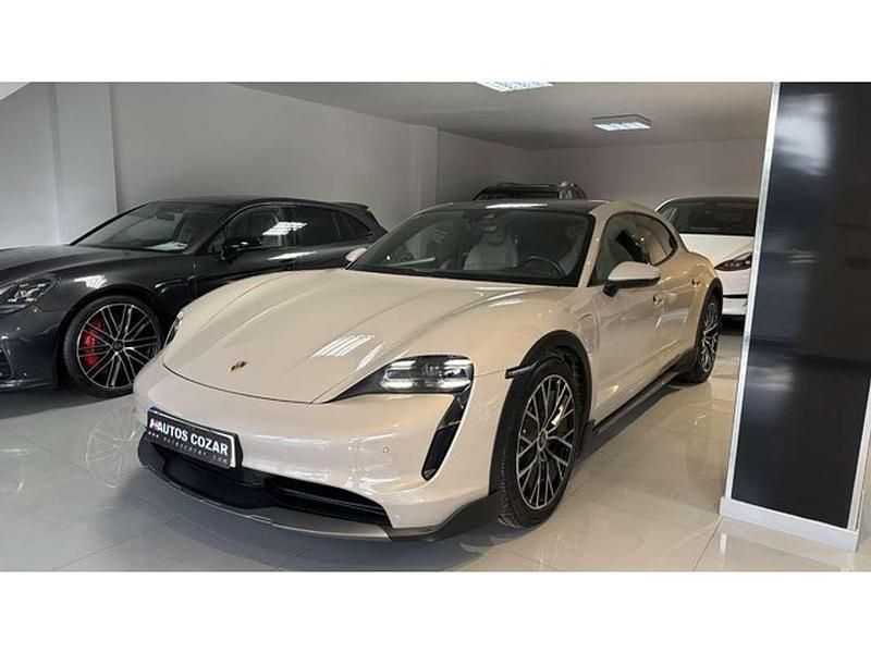 Usado Porsche Taycan Cross Turismo 319 kW (435 CV) 2021 Beige Familiar