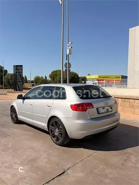 Usado Audi A3 Attraction 160 CV (117 kW) 2009 Gris / plata Utilitario