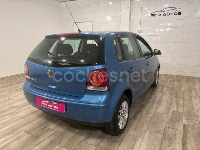 Usado VW Polo United 60 CV (44 kW) 2008 Azul Berlina