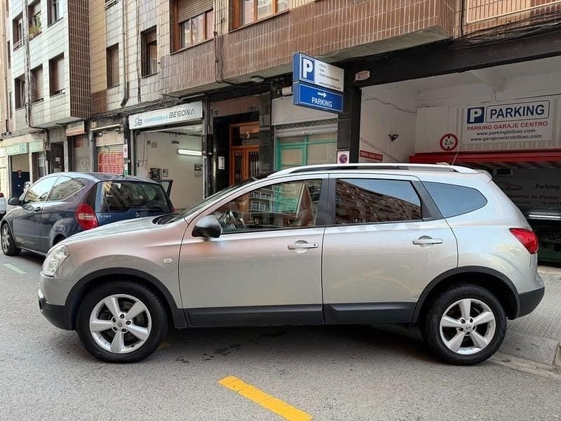 Usado Nissan Qashqai +2 Acenta 150 CV (110 kW) 2009 Gris / plata SUV