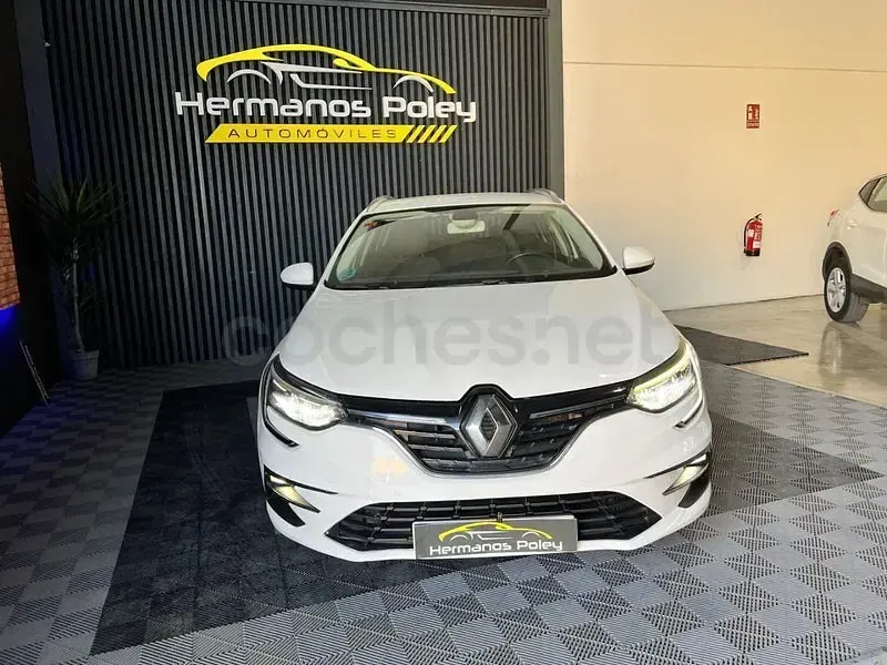 Usado Renault Mégane GrandTour Zen 115 CV (84 kW) 2021 Blanco Familiar