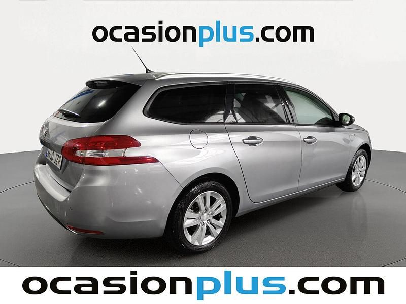 Usado Peugeot 308 Style 130 CV (95 kW) 2017 Gris Familiar