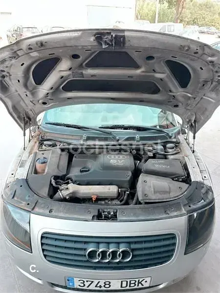 Usado Audi TT Roadster 180 CV (132 kW) 2004 Gris / plata Descapotable