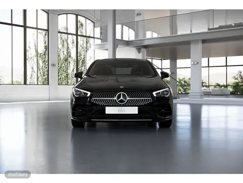 Usado Mercedes CLA200 149 CV (109 kW) 2023 Negro Coupe