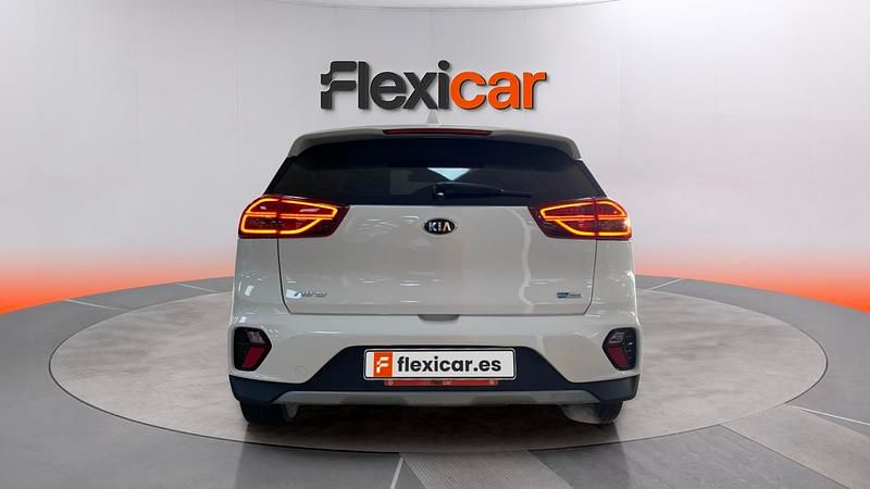 Usado Kia Niro 141 CV (103 kW) 2021 Blanco SUV