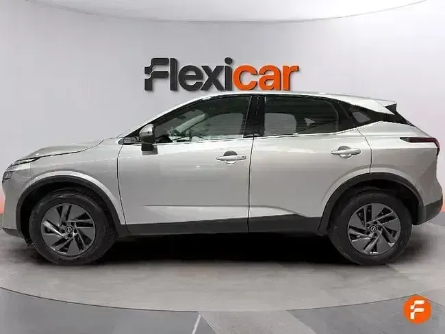 Usado Nissan Qashqai Acenta 158 CV (116 kW) 2024 Gris SUV