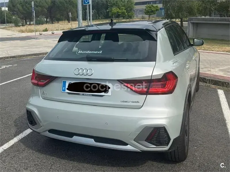 Usado Audi A1 116 CV (85 kW) 2025 Gris / plata SUV