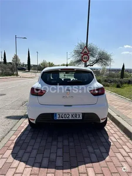 Usado Renault Clio Life 76 CV (55 kW) 2018 Blanco Familiar