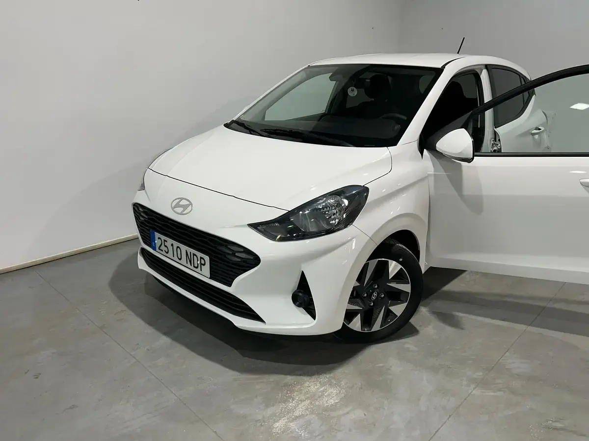 Nuevo Hyundai i10 67 CV (49 kW) 2025 Blanco Utilitario