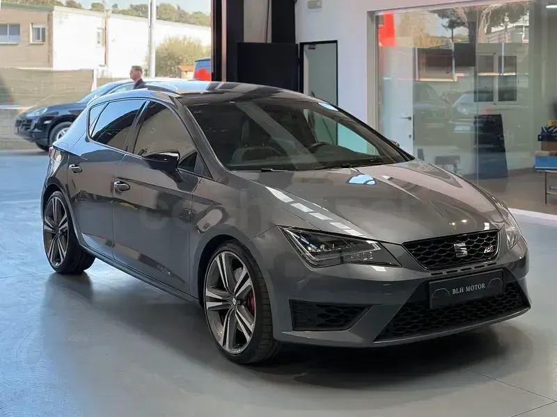 Usado Seat Leon CUPRA 280 CV (205 kW) 2014 Gris / plata Berlina