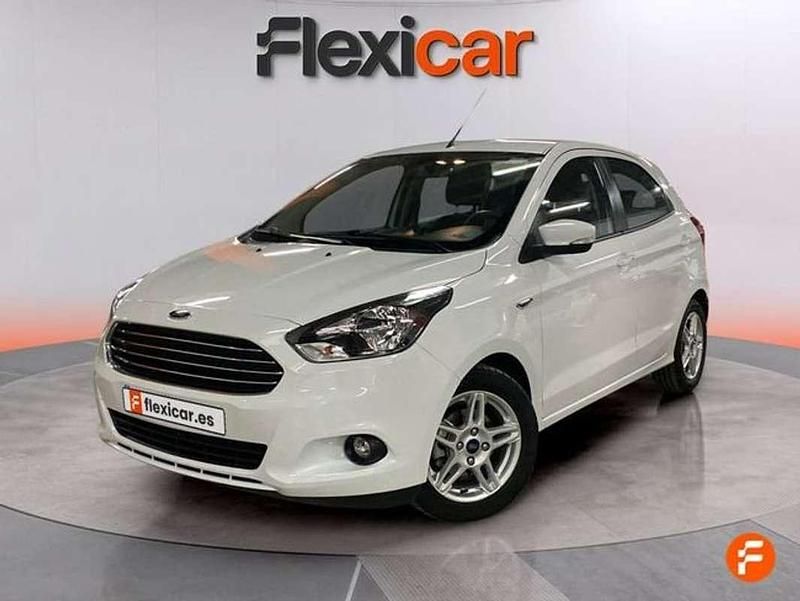 Usado Ford Ka Plus Ultimate 86 CV (63 kW) 2017 Blanco Utilitario
