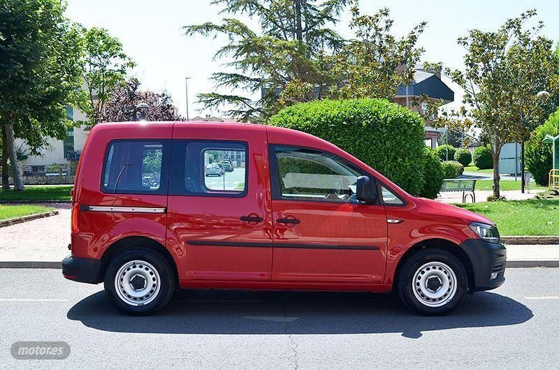 Usado VW Caddy Edition 102 CV (75 kW) 2020 Rojo Monovolumen