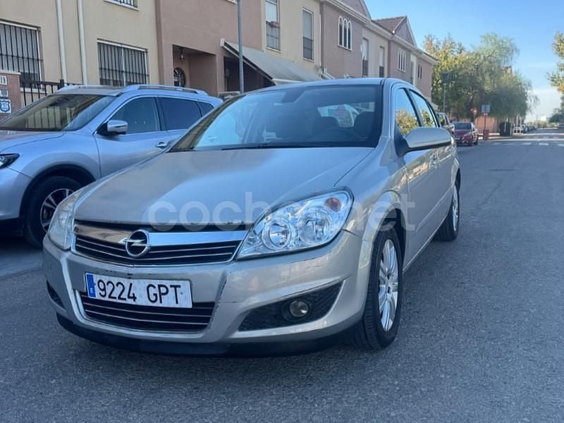 Gris / plata Usado 2009 Opel Astra Energy Familiar | 2850 € (Buen precio) - Imagen 1/4