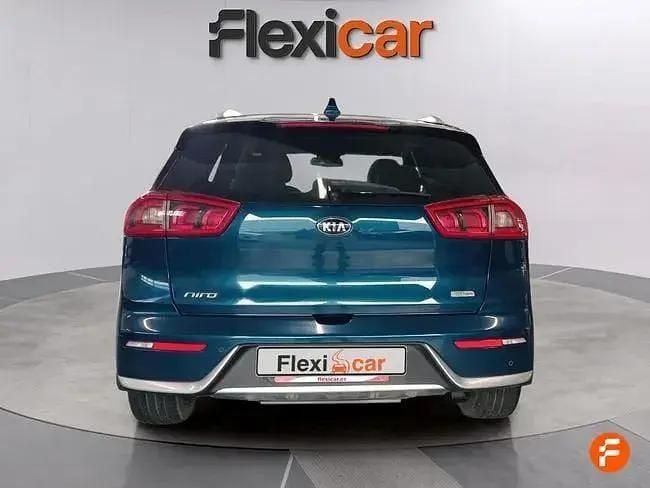Begagnad Kia Niro 141 HK (103 kW) 2017 Blå SUV