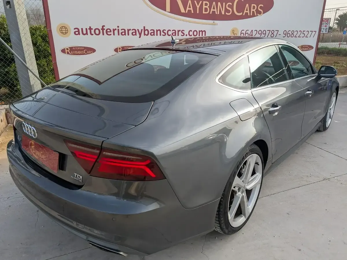 Usado Audi A7 Sportback S-Line 272 CV (200 kW) 2016 Gris Utilitario
