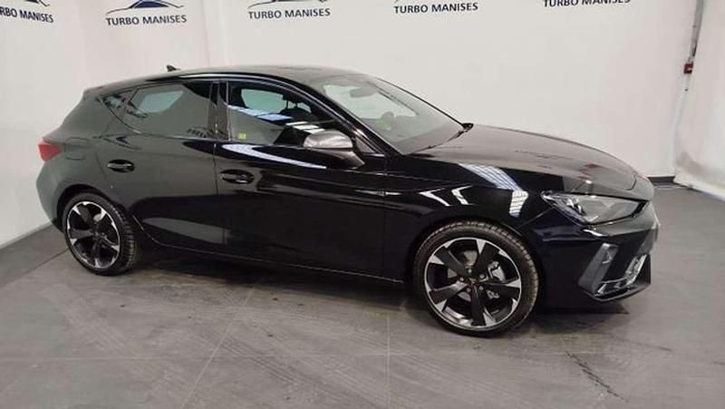 Usado Cupra Leon 150 CV (110 kW) 2025 Negro Utilitario