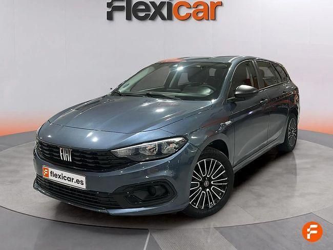 Usado Fiat Tipo 130 CV (95 kW) 2022 Gris Familiar
