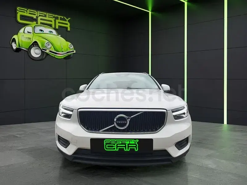 Usado Volvo XC40 Momentum 163 CV (119 kW) 2019 Blanco SUV
