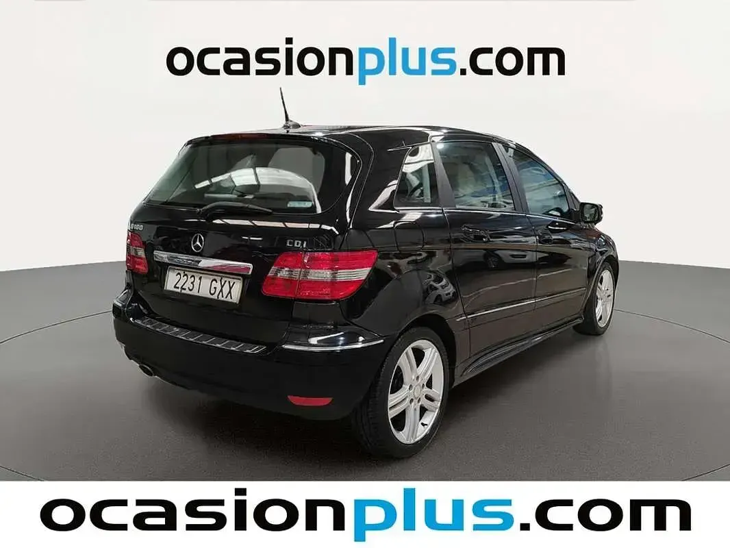 Usado Mercedes B180 109 CV (80 kW) 2010 Negro Monovolumen